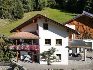 23887426-Ferienwohnung-4-St. Leonhard im Pitztal-300x225-1