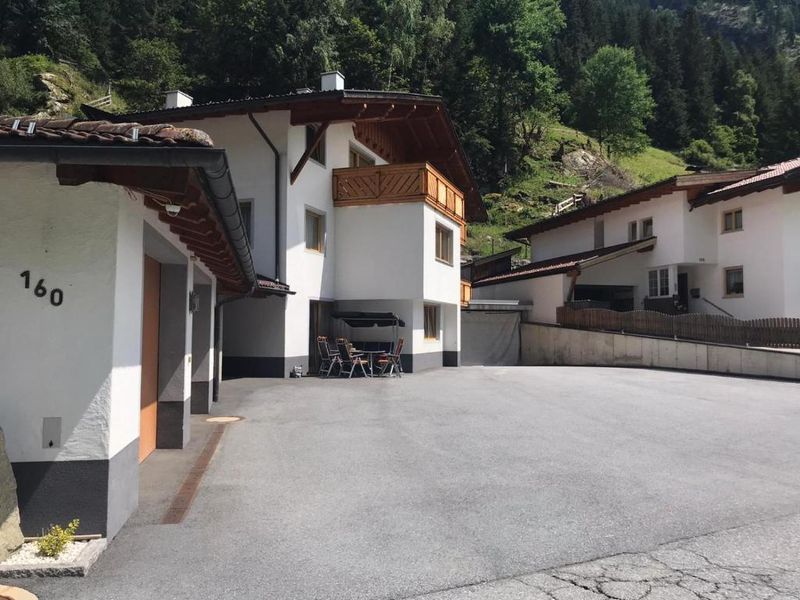 23887578-Ferienwohnung-4-St. Leonhard im Pitztal-800x600-1