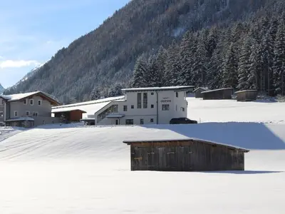 Ferienwohnung für 8 Personen (95 m²) in St. Leonhard im Pitztal 4/10