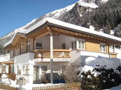 Ferienwohnung für 10 Personen (74 m²) in St. Leonhard im Pitztal 2/10