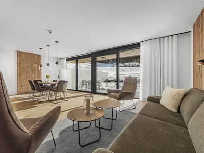 Chalet Groß Wohnraum mit Esstisch