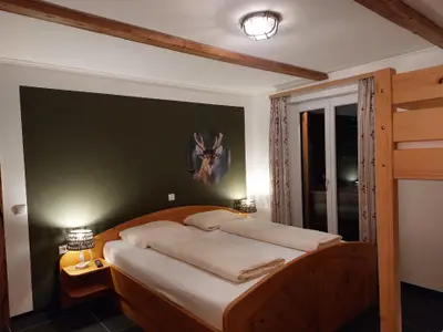 Schlafzimmer Vierbett