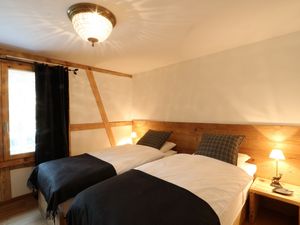 23324428-Ferienwohnung-4-St. Moritz-300x225-4