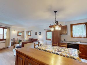 19388462-Ferienwohnung-4-St. Moritz-300x225-1