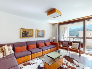 3767213-Ferienwohnung-6-St. Moritz-300x225-0