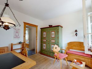 23303686-Ferienwohnung-4-St. Moritz-300x225-1