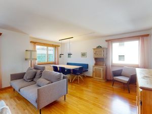 23580329-Ferienwohnung-5-St. Moritz-300x225-1