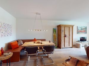 24055242-Ferienwohnung-2-St. Moritz-300x225-3