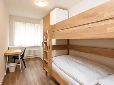 Schlafzimmer 2