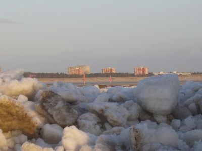 Blick vom Strand im Winter