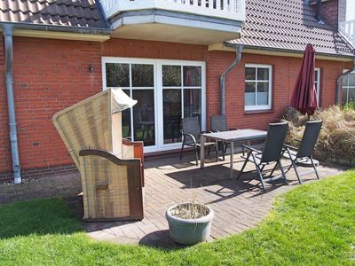 Terrasse mit Strandkorb