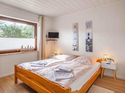 1. Schlafzimmer mit Doppelbett