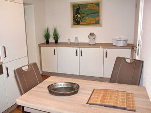 21737849-Ferienwohnung-3-St. Peter-Ording-300x225-2