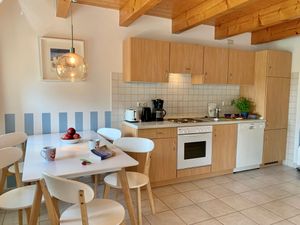 23872935-Ferienwohnung-4-St. Peter-Ording-300x225-3