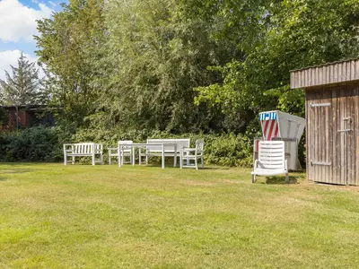 Gartenmöbel und Strandkorb
