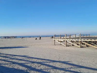 Strand