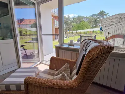 Wohnzimmer mit Blich zur Terrasse Whg.03