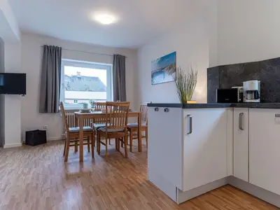 Küche und Essbereich