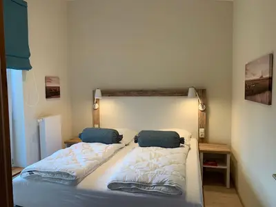 2. Schlafzimmer