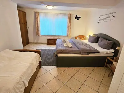 Schlafzimmer.