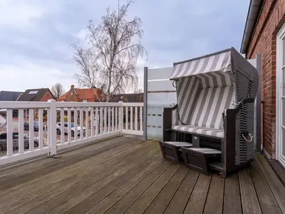 Dachterrasse mit Strandkorb