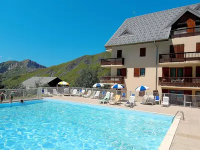 PoolOfHouse