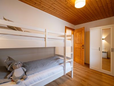 2. Schlafzimmer mit Stockbett