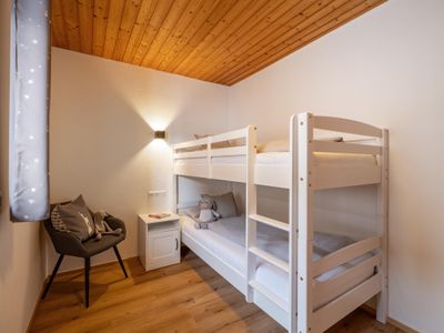 2. Schlafzimmer mit Stockbett