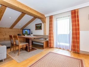 19011610-Ferienwohnung-4-St. Ulrich am Pillersee-300x225-2