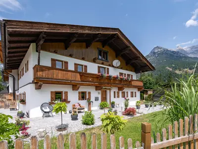 Haus außen Sommer