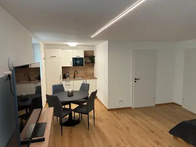 Souterrain-Apartment (im Untergeschoss