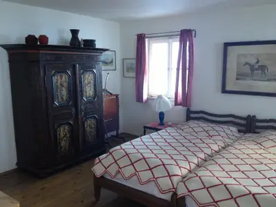 Rotes Eltern-Schlafzimmer "Erholung"