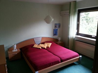 (Eltern-) Schlafzimmer