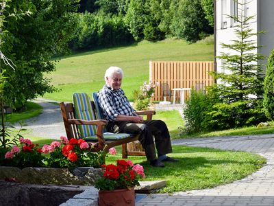 verweilen egal wo, unser Opa macht es sich gemütlich