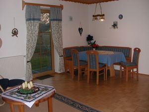 22139485-Ferienwohnung-4-Stammbach-300x225-4