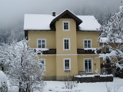 eine verschneite Villa Talheim