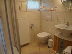 18395492-Ferienwohnung-2--300x225-4