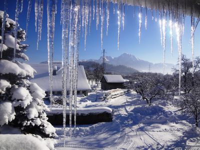 Winterlandschaft mit Eiszapfen