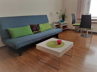 Wohnzimmer - Bequemes Schlafsofa für 3. Person