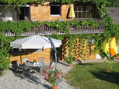 Blick auf unsere Ferienwohnung mit Balkon