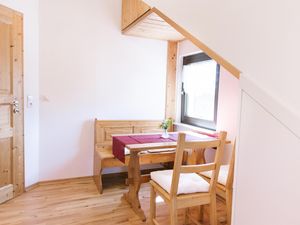 21848275-Ferienwohnung-3--300x225-3