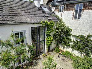 19073397-Ferienwohnung-8--300x225-0