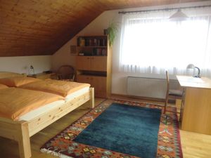 5643363-Ferienwohnung-4--300x225-4