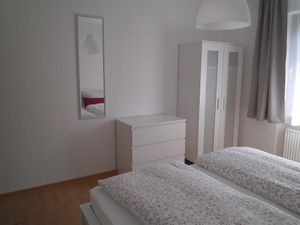 18703184-Ferienwohnung-3--300x225-2