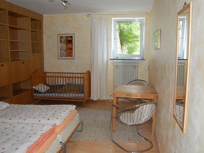 Ferienwohnung Bündgens Kiel | Kinderbett