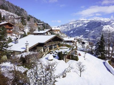 Bergresidenz im Schnee