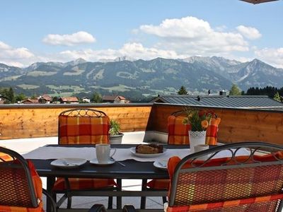 Großer Terrassen- Balkon mit Panoramaaussicht