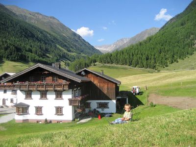 Bio Berghof im Sommer