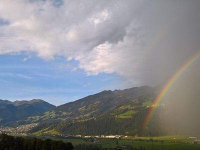 Zillertal_Bruck_holiday-home.tirol_Ausblick_Sommer