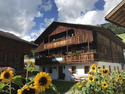 Landhaus Schloss Anras Sommeransicht